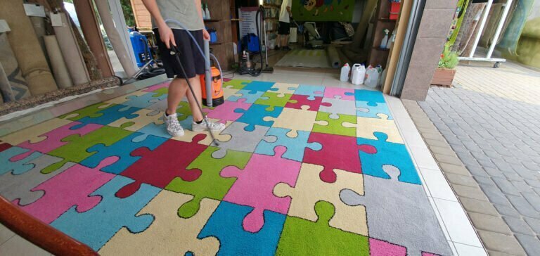 Wezwij na&nbsp;pomoc pralnię dywanów – nie&nbsp;eksperymentuj!